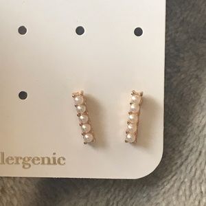Long rose gold and pearl earrings 💍